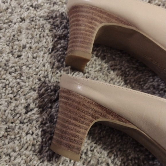 LIZ CLAIBORNE NATURAL CROCCA FABRIC FLEX MID-HEEL SQUARE TOE SIZE 8M MULES/SHOES - Picture 9 of 12